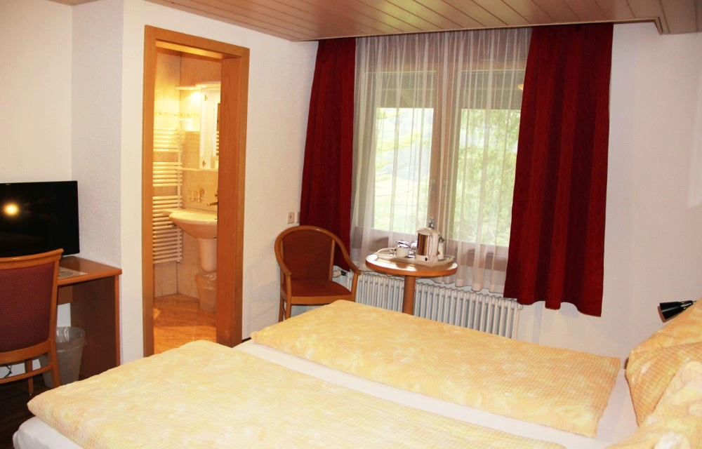 HOTEL LEISURE